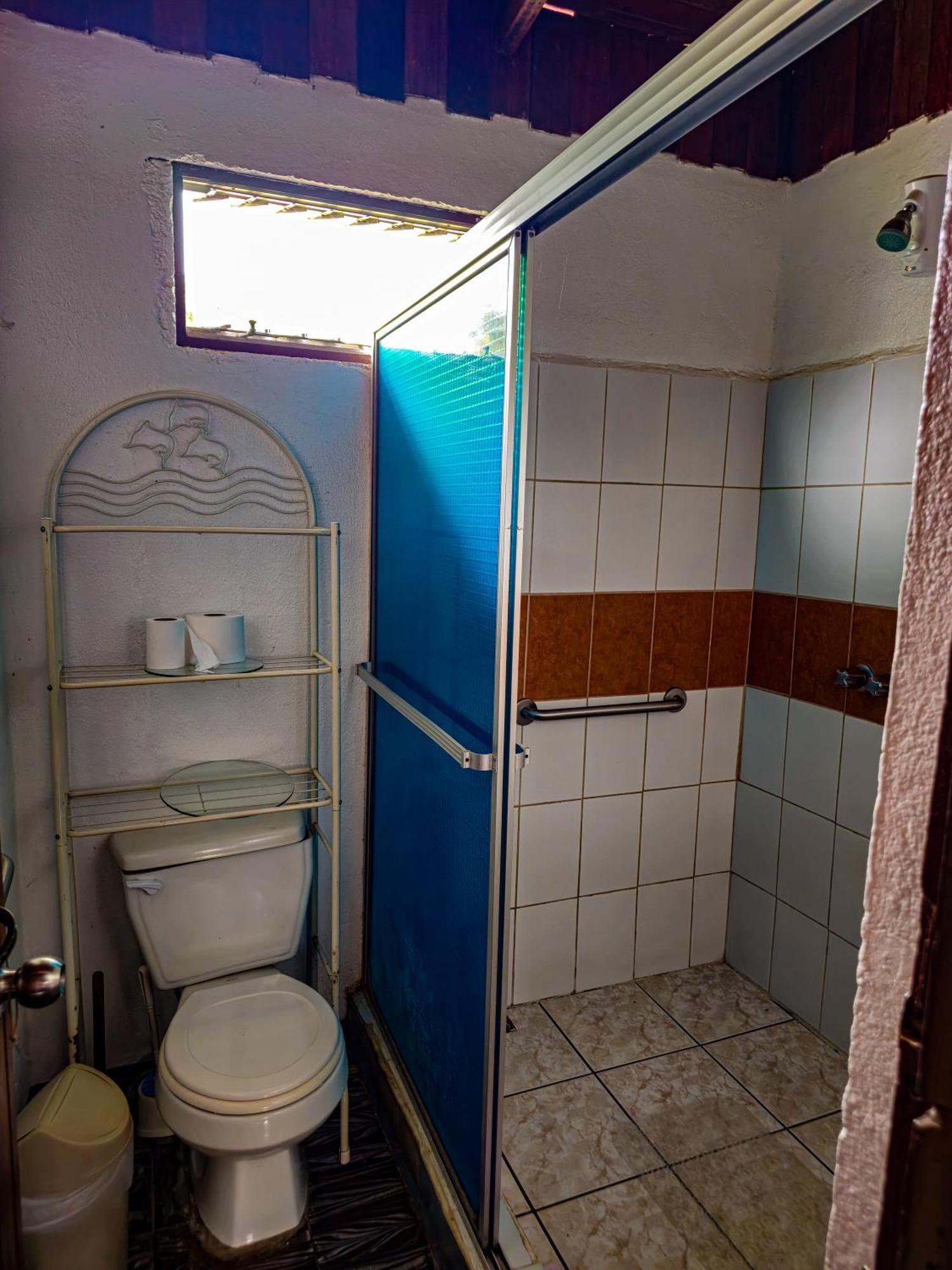 Cabinas Selva Verde Monteverde Ruang foto